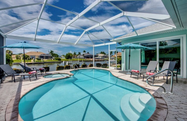 Happy Cape 8 - Villa with direct Gulf Access