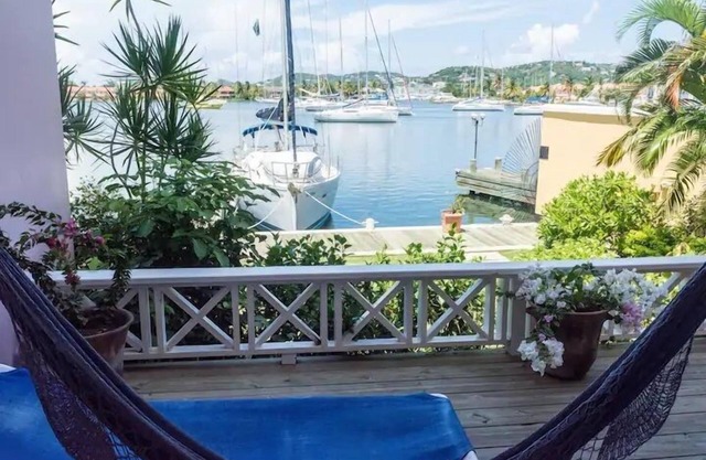 Harbour Villa 14a, 2-Bed Villa, Water-front with Pool