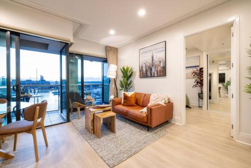 Harbourfront Elegance with Carpark