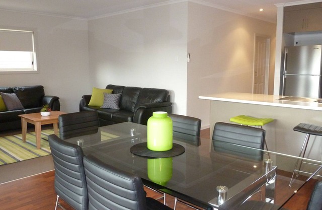 Hart Apartment- Close CBD