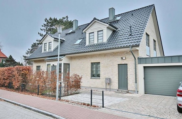 Haus Kastanienallee 4 - Haus Kastanienallee 4 Appartement 1 Stranddiestel