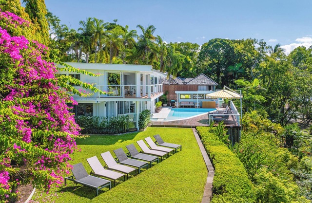 "Havana" 1 of Queensland's most iconic beach houses - Port Douglas Beach House