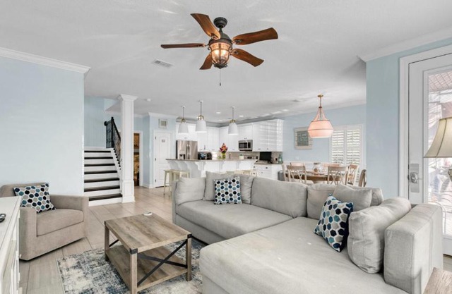 Have a Stunning Tahitian Daydream at Villages of Crystal Beach