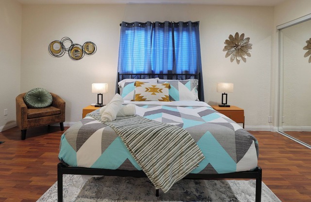Haven in Convenient LA Location