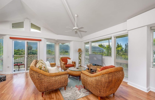 Hawaii Life Rentals Presents Villas of Kamalii 17