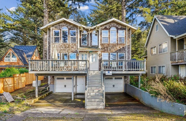 Haystack Villa - New Dog Friendly Listing! - Beachcomber Vacation Homes