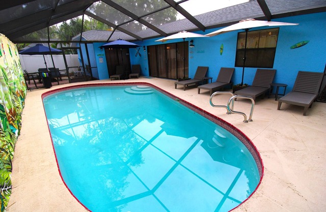Heated Pool 4BR Crystal Beach Villa | Game Room | Near Caladesi Island Beach