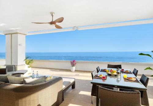 Heaven Beach Penthouse 405
