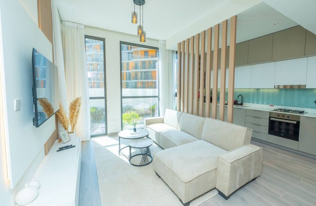 Heaven ! Beautiful 1 Bed Apartment Midtown !