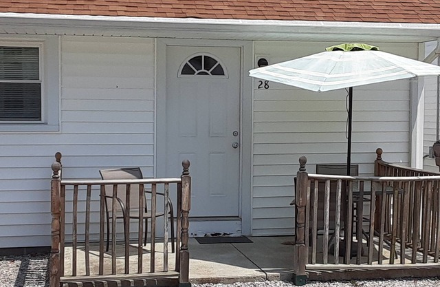 Heavenly Cottage Located Directly On GOTL Strip