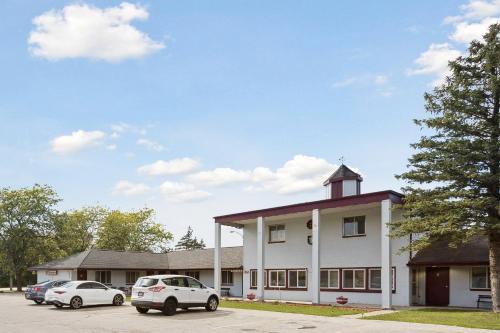 Heidelberg Motel by Capital O Bridgeport Frankenmuth MI Dixie HWY