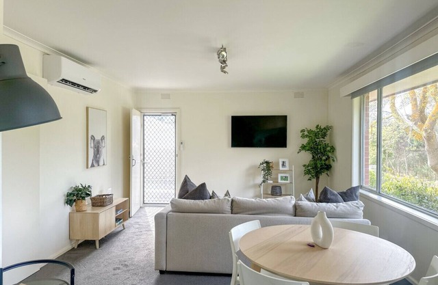 Henley Ave Mount Martha