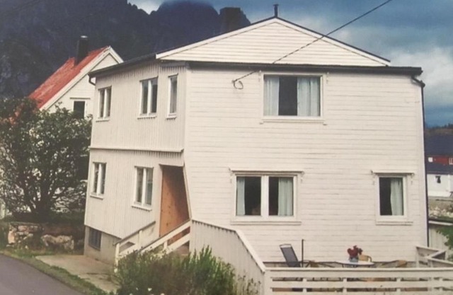 Henningsvær - Nice Family House
