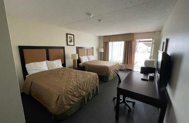 Heritage Inn & Suites