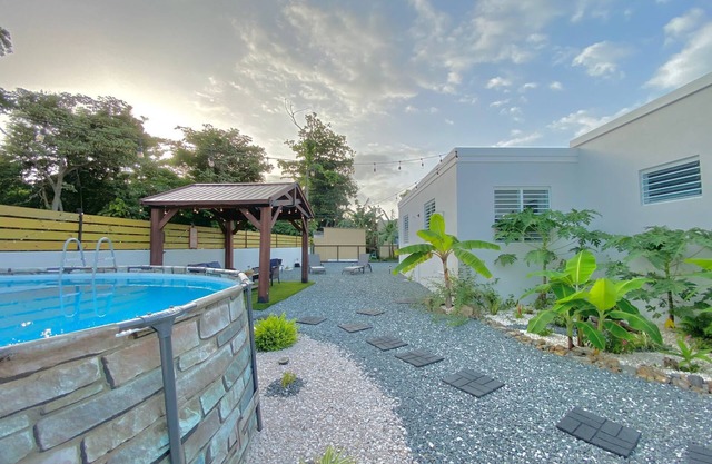 Hermosa Casa, con piscina a 2 minutos de la playa. !todo cerca!