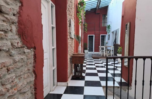 Hermosa Casona Central