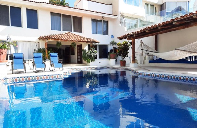HERMOSA Y AMPLIA CASA BUGANVILLAS