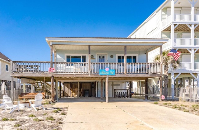 Hibiscus Hut - 2 BR Cottage with Panoramic Ocean Views! Dog Friendly