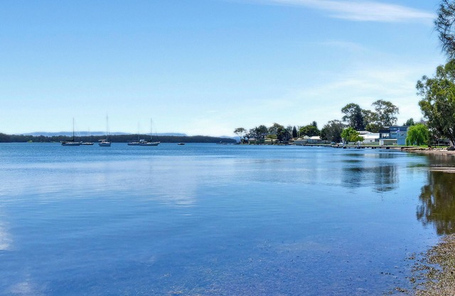 Hidden Horizon Nords Wharf - 5 bed 3 bath - 1pm checkout Sundays