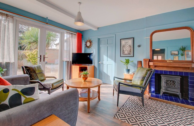 Hideout - Two Bedroom Apartment, Sleeps 4