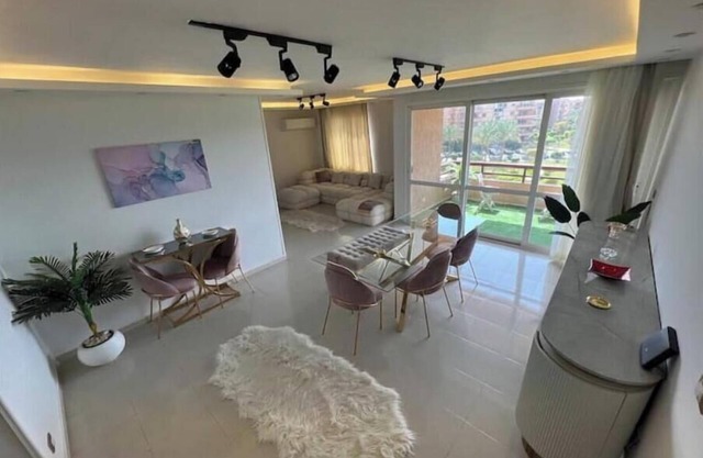High-End Luxury 3BD Apartment in Rehab الرحاب