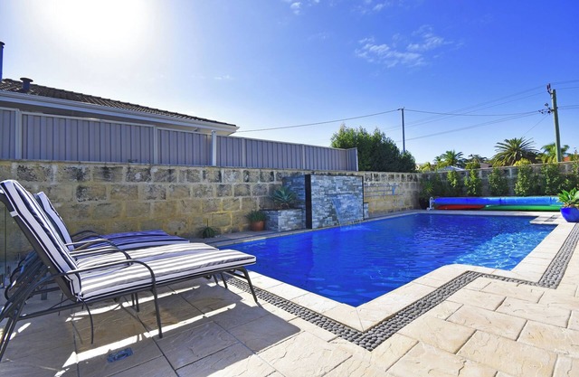 Hillary's Coastal Retreat stunning home with pool and amazing alfresco area