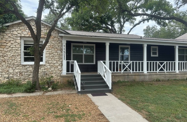 Hillcrest House is a family-friendly 3-bedroom house in the heart of San Marcos!
