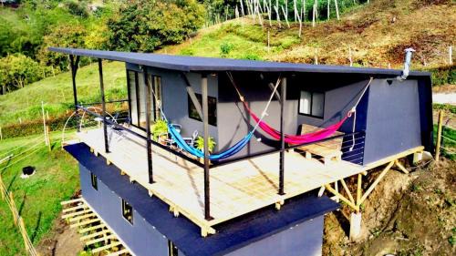 Hillside Cabins - Guatapé