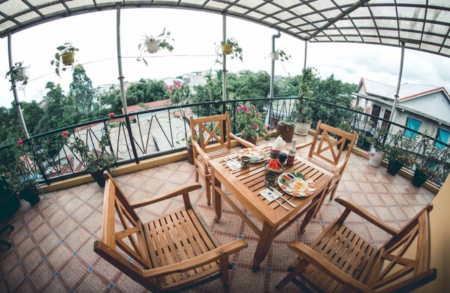Hillside Homestay Hue - Em Room (top Apartment)