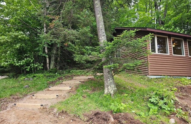 Hillside Resort Cabin #11