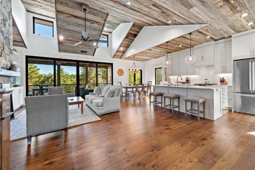 Hilltop Lodge Opulent Lakefront Living in Lake James