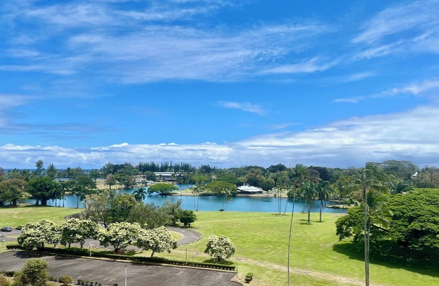 Hilo Lagoon Retreat – 2BR w/View, A/C, Pool
