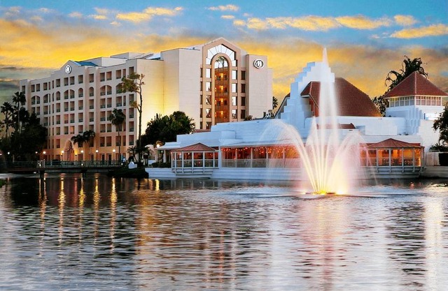 Hilton Boca Raton Suites