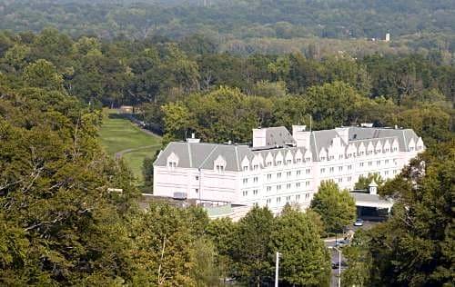 Hilton Pearl River