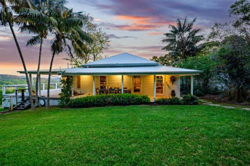 Hinterland Retreat l Fire Pit Scenic Views l Nova Escapes