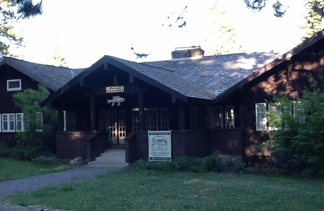 Historic Point Comfort Lodge on Upper Klamath Lake at Rocky Point
