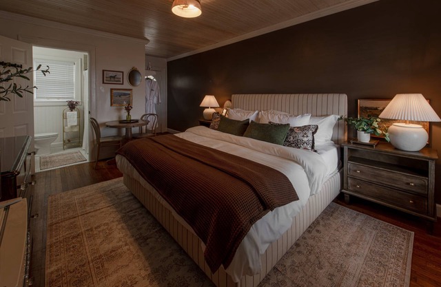 Historic Riverview Inn | Three