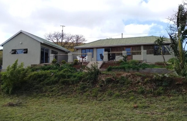 Hluhluwe Gate Safari Camp