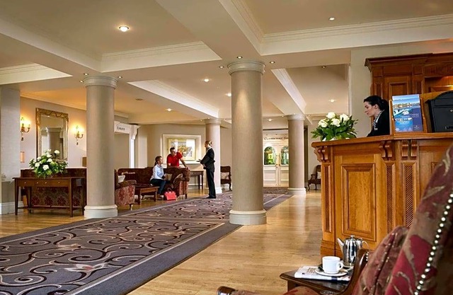 Hodson Bay Hotel