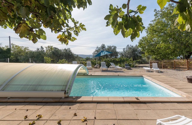 Holiday Home 'Gîte 1 - La Tour' with Lake View and Wi-Fi