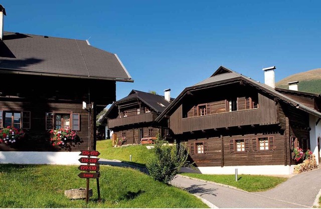 Holiday apartment with wifi and parking