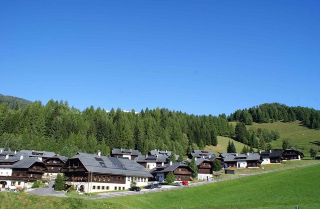 Holiday apartment with wifi and parking