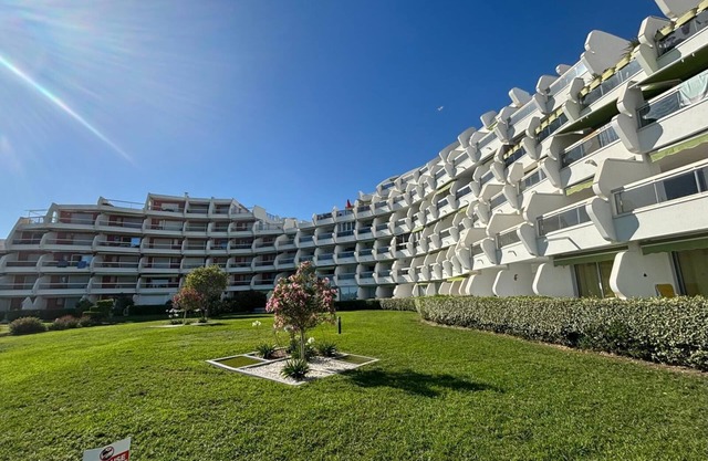 Holiday Apartment "Plage Du Couchant"