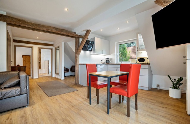 Holiday Apartment 'Seeblick' with Lake View and Wi-Fi