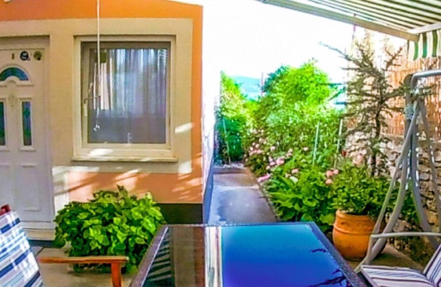 Holiday apartment Kaštel Sućurac for 1 - 6 persons with 2 bedrooms - Holiday apartment in one or mul