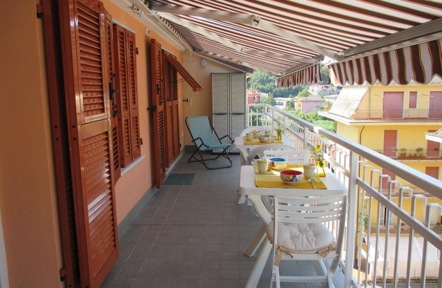 Holiday apartment Moneglia for 1 - 4 persons with 1 bedroom - Holiday apartment in one or multi-fami