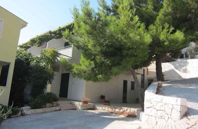 Holiday apartment 160 m to the sandy beach