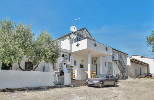 Holiday apartment 200 m from the beach