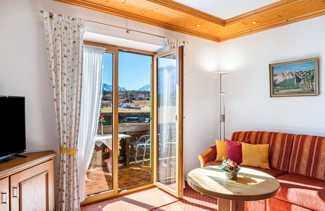 Holiday Apartment 'Alpenblick Tilly - Soiernsee' with Mountain View, Shared Garden and Wi-Fi