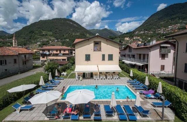 Holiday apartment Domaso for 1 - 4 persons with 1 bedroom - Luxury holiday home